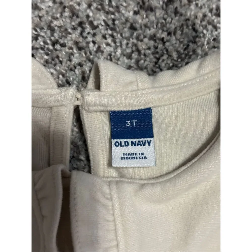Old Navy rounded ruffled
